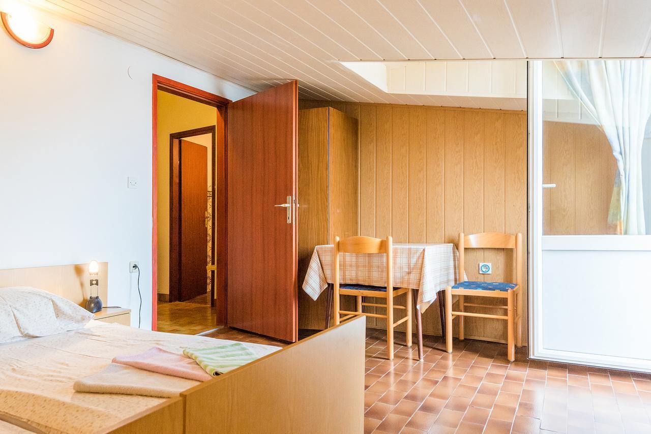 Apartments Boris Vodice Exterior photo